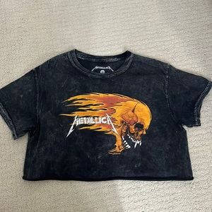 metallica cropped tee